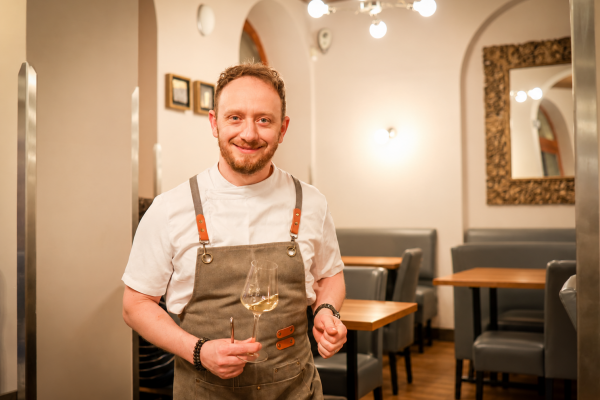 STREET FOOD NA&nbsp;TALÍŘI Z nočních trhů Bangkoku,Tokia a Soulu